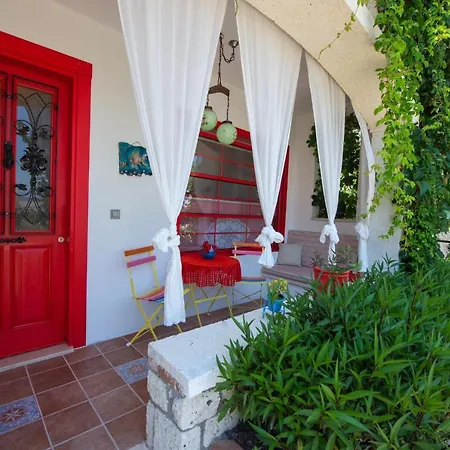 Taraca Romantik (adults Only) Bed & Breakfast